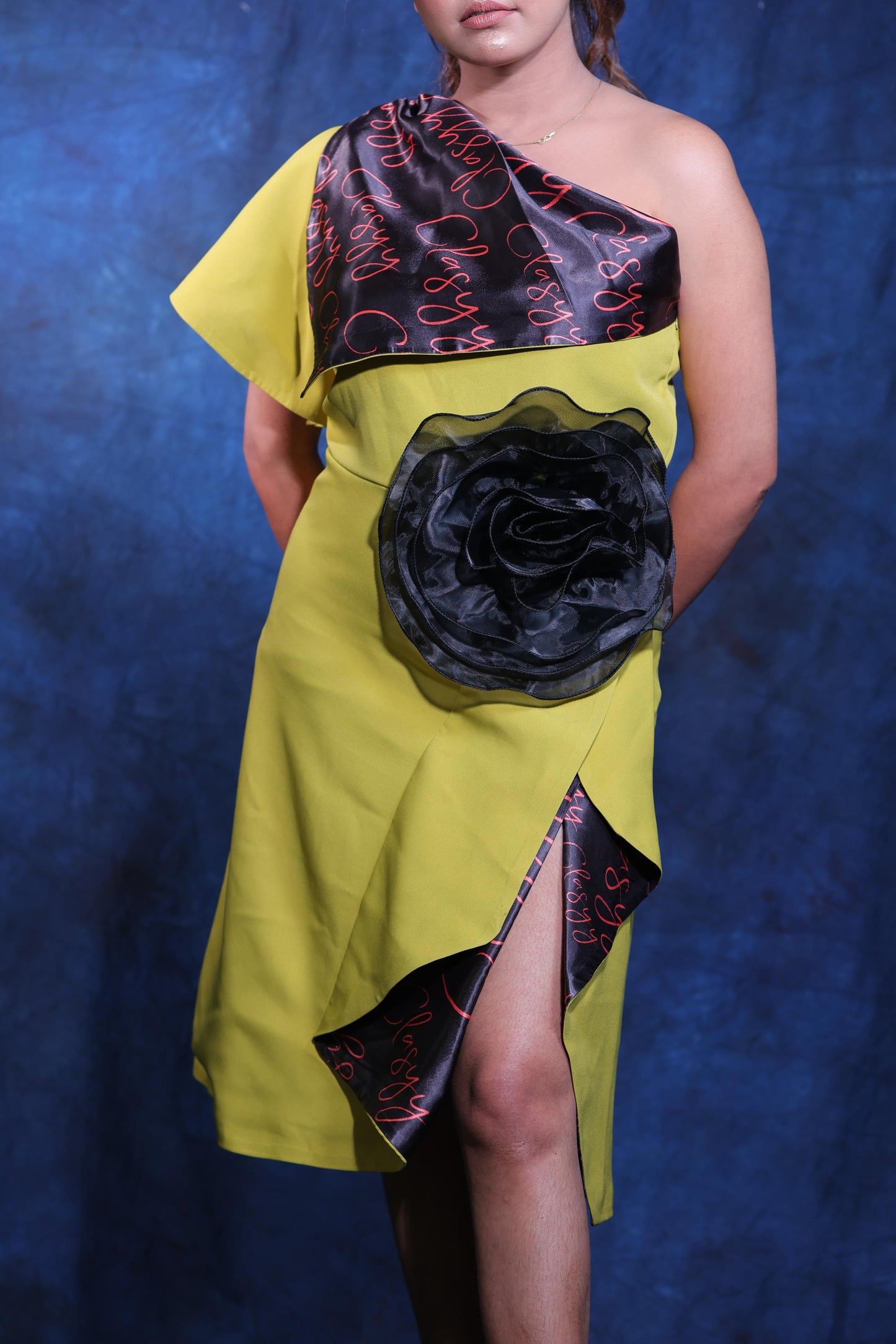 Reverse clasyy flower dress